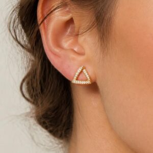 Triangular zirconia stud