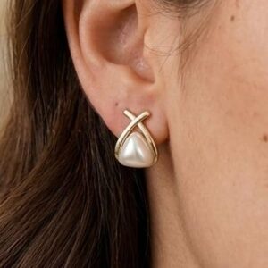 Dainty Teardrop Pearl Studs